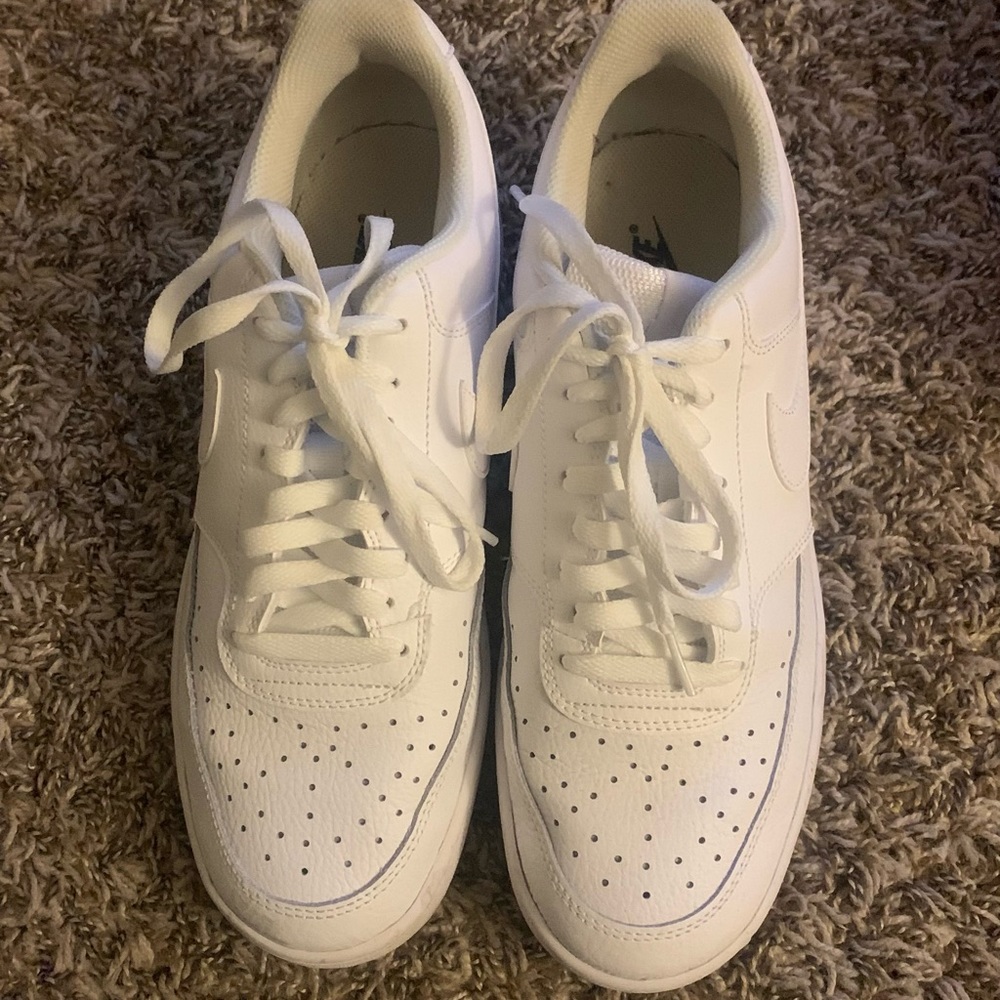Nike Court Vision Low (women’s)